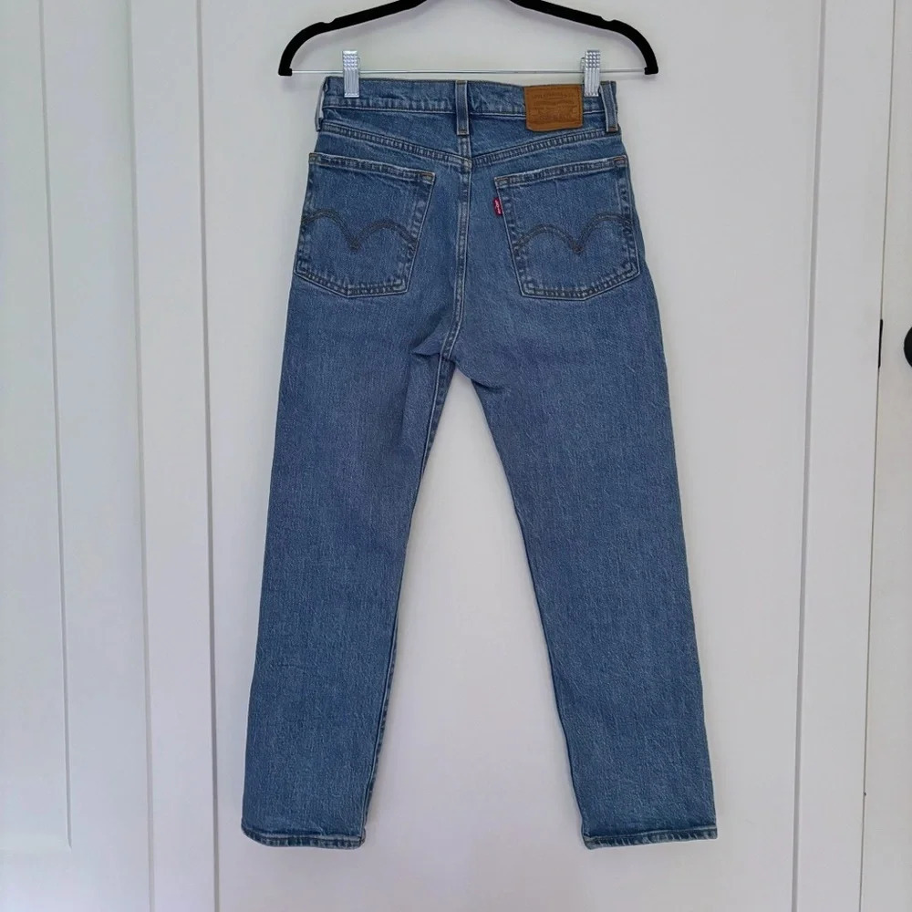 Levi’s Premium Wedgie Straight Jeans Jive Tone Medium Blue Wash Size 25 - Picture 3 of 8